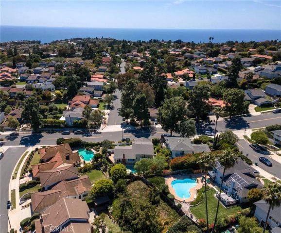 29512 Whitley Collins, Rancho Palos Verdes, CA 90275