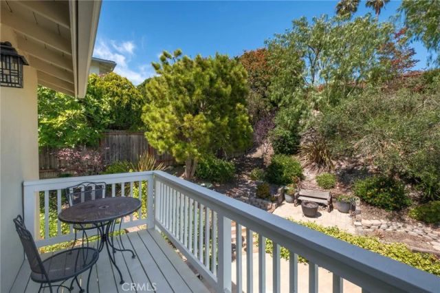 29512 Whitley Collins, Rancho Palos Verdes, CA 90275