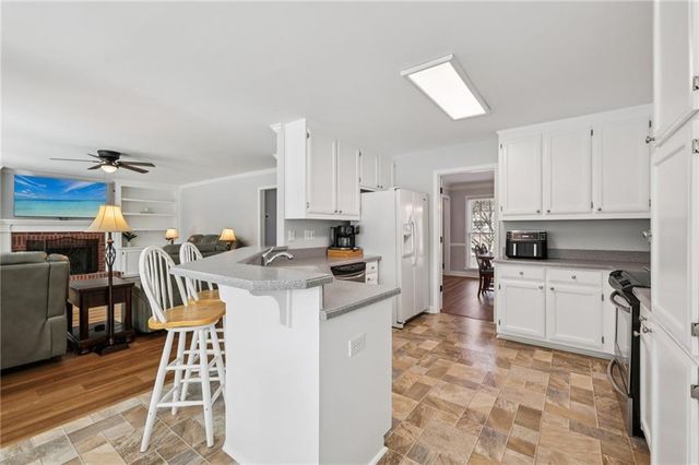 4304 Cedar Bluff SW Way, Lilburn, GA 30047