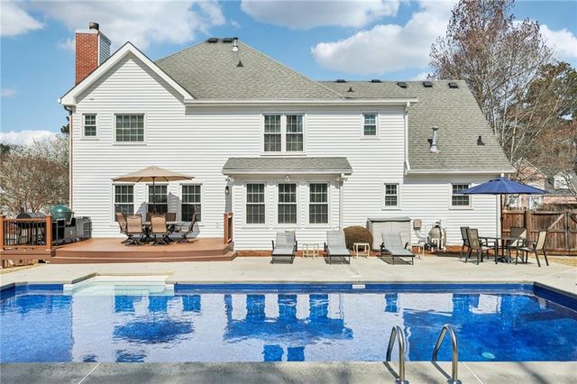 4304 Cedar Bluff SW Way, Lilburn, GA 30047