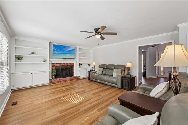 4304 Cedar Bluff SW Way, Lilburn, GA 30047