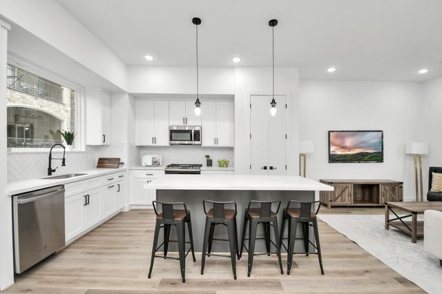 4804 Elysian Street D, Houston, TX 77009