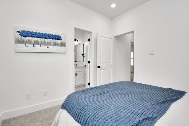 4804 Elysian Street D, Houston, TX 77009