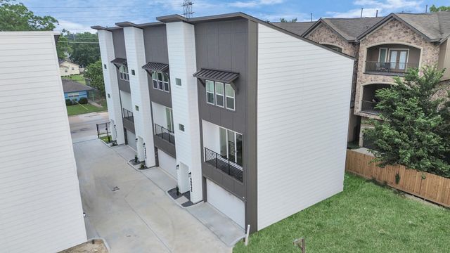 4804 Elysian Street D, Houston, TX 77009