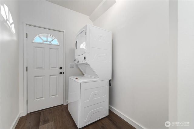 409 E Okanogan Avenue, Chelan, WA 98816