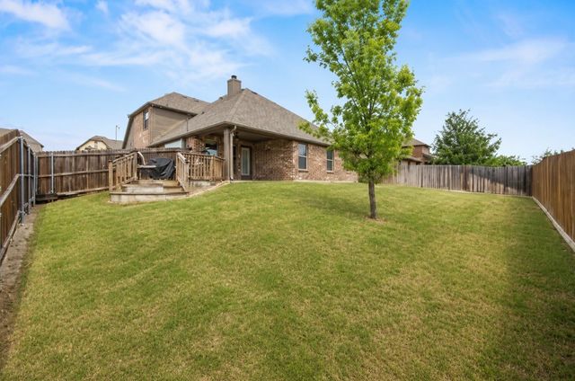 317 Thompson Drive, Van Alstyne, TX 75495