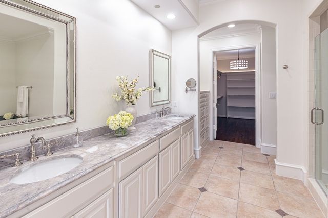 2224 Worthington Street, Dallas, TX 75204