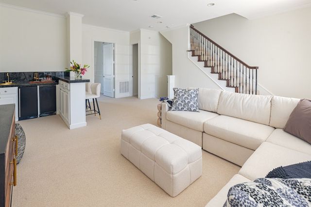 2224 Worthington Street, Dallas, TX 75204