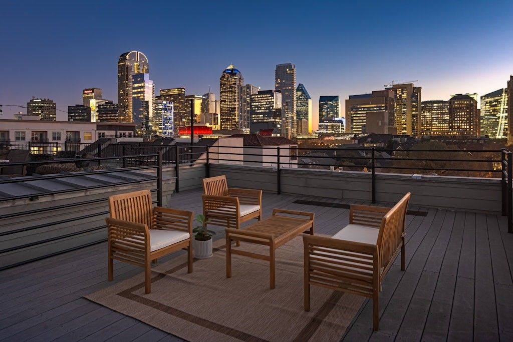 2224 Worthington Street, Dallas, TX 75204