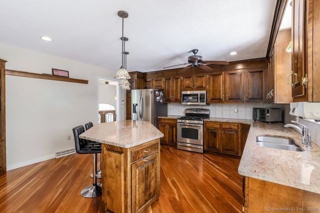 21 Parson Road, Somers, CT 06071