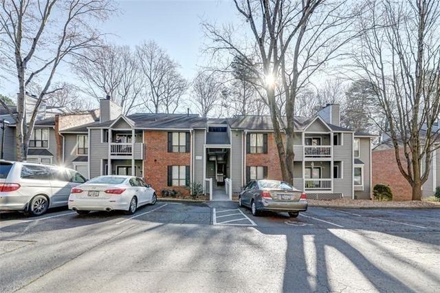 527 Warm Springs Circle, Roswell, GA 30075