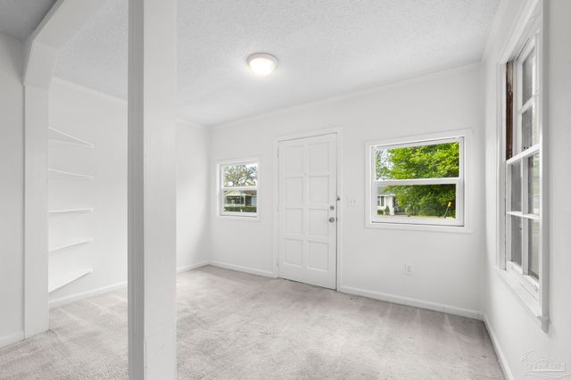 208 Berry Rd, Pensacola, FL 32507