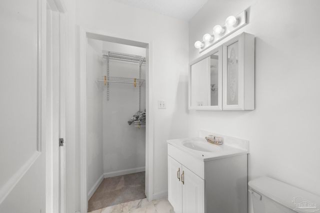 208 Berry Rd, Pensacola, FL 32507