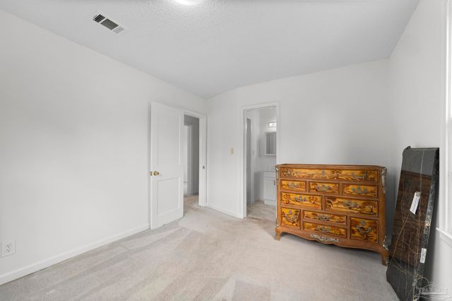 208 Berry Rd, Pensacola, FL 32507