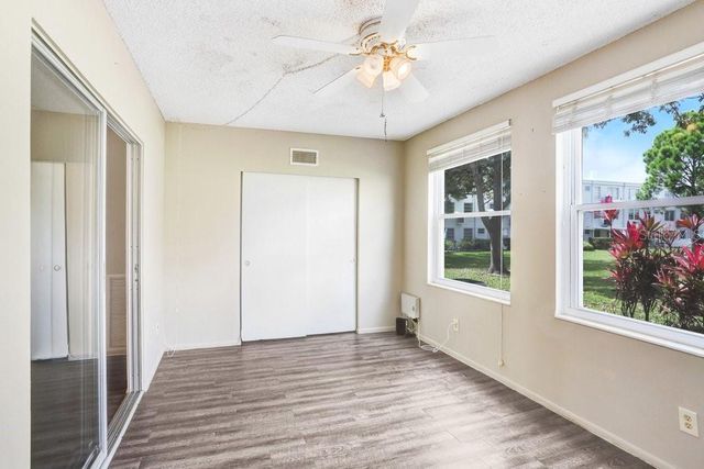 2466 ECUADORIAN WAY 6, Clearwater, FL 33763