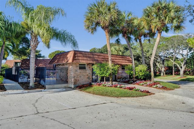 1525 Augusta Circle 109, Delray Beach, FL 33445