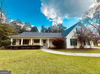 2524 E Mcintosh Road, Griffin, GA 30223