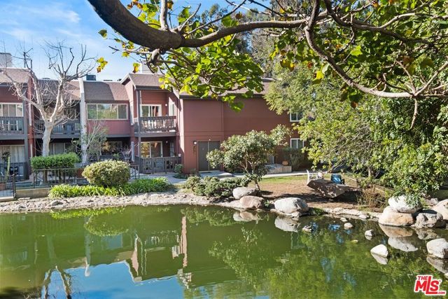 2207 Summertime Lane, Culver City, CA 90230