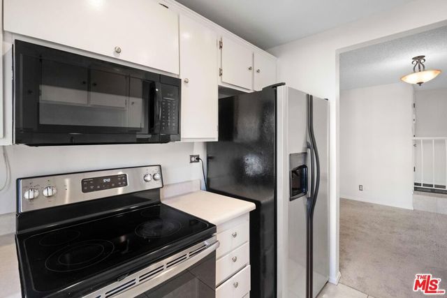 2207 Summertime Lane, Culver City, CA 90230