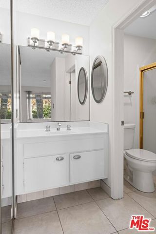 2207 Summertime Lane, Culver City, CA 90230