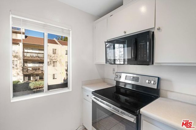 2207 Summertime Lane, Culver City, CA 90230