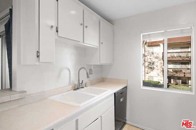 2207 Summertime Lane, Culver City, CA 90230