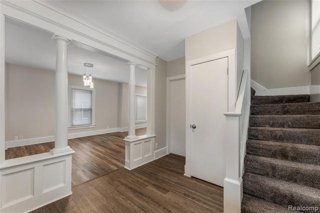 69 Lincoln Street, Pontiac, MI 48341