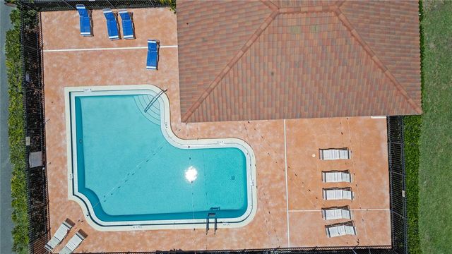 3455 COUNTRYSIDE BOULEVARD 11, Clearwater, FL 33761