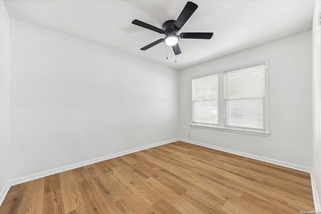 369 BABCOCK RD, San Antonio, TX 78201