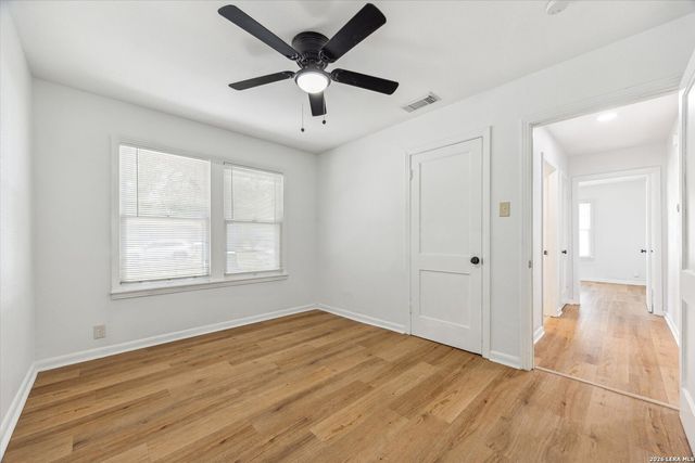369 BABCOCK RD, San Antonio, TX 78201