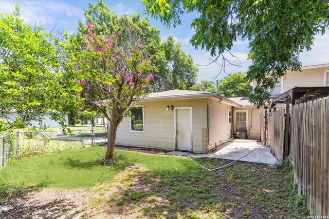 369 BABCOCK RD, San Antonio, TX 78201