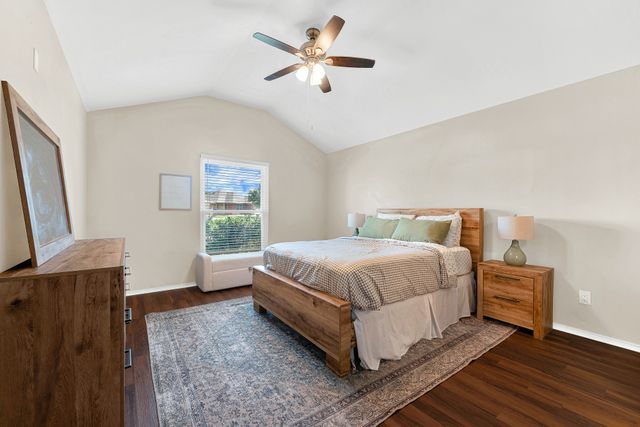 1208 Feather Crest Drive, Krum, TX 76249