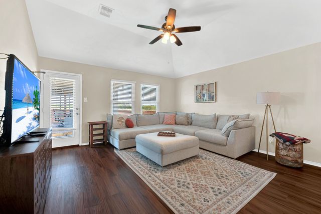 1208 Feather Crest Drive, Krum, TX 76249