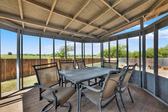 1208 Feather Crest Drive, Krum, TX 76249