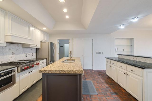 1200 Oak Tree Drive, Edmond, OK 73025