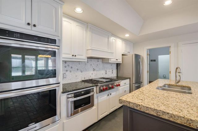 1200 Oak Tree Drive, Edmond, OK 73025