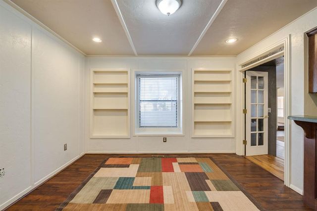 1200 Oak Tree Drive, Edmond, OK 73025