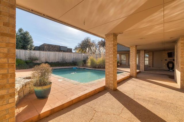 1200 Oak Tree Drive, Edmond, OK 73025