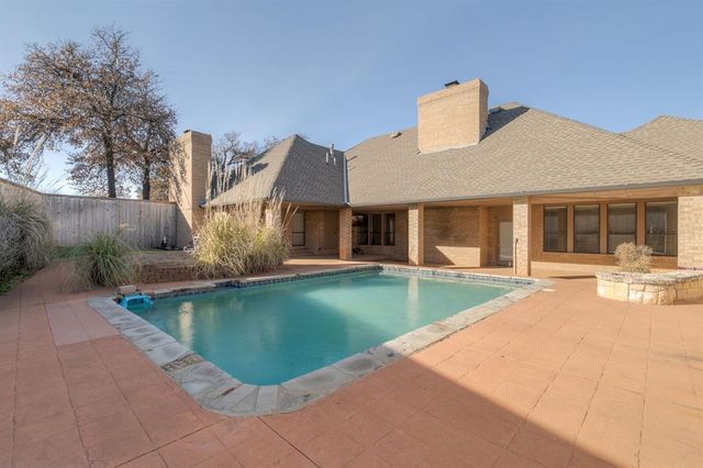 1200 Oak Tree Drive, Edmond, OK 73025