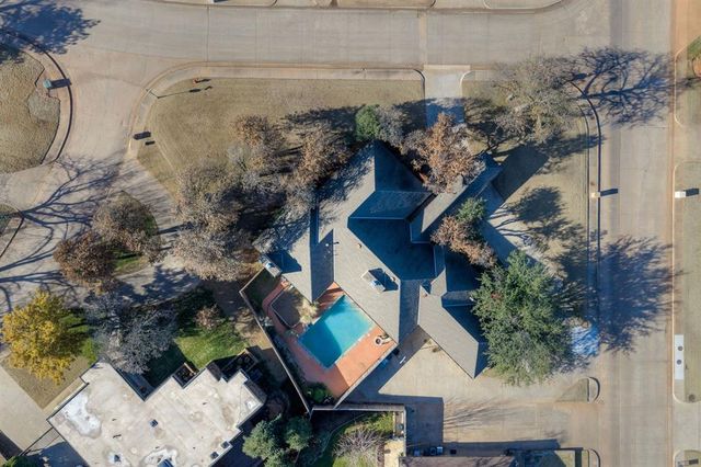 1200 Oak Tree Drive, Edmond, OK 73025