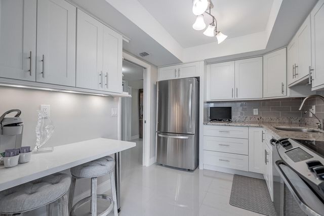 3150 N Course Lane, Pompano Beach, FL 33069