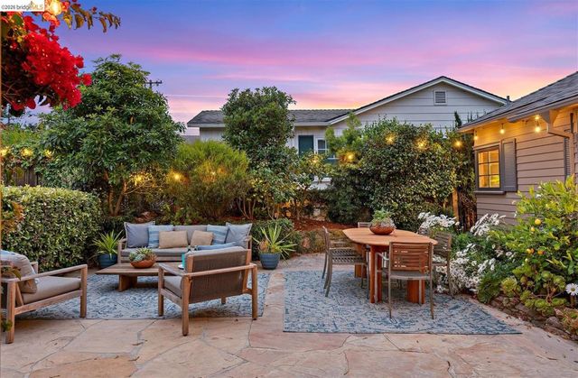 282 Grizzly Peak Blvd, Kensington, CA 94708