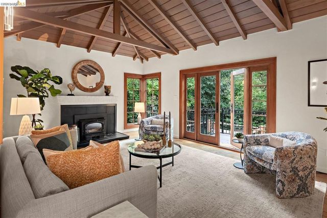282 Grizzly Peak Blvd, Kensington, CA 94708