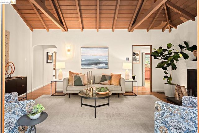 282 Grizzly Peak Blvd, Kensington, CA 94708