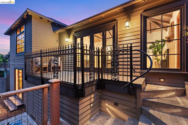 282 Grizzly Peak Blvd, Kensington, CA 94708