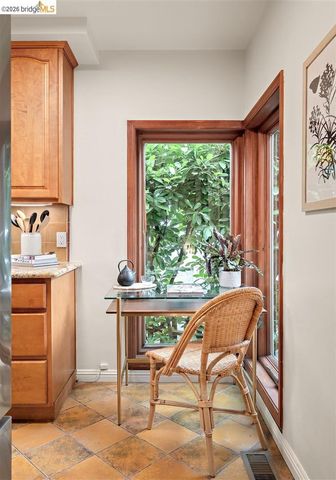 282 Grizzly Peak Blvd, Kensington, CA 94708