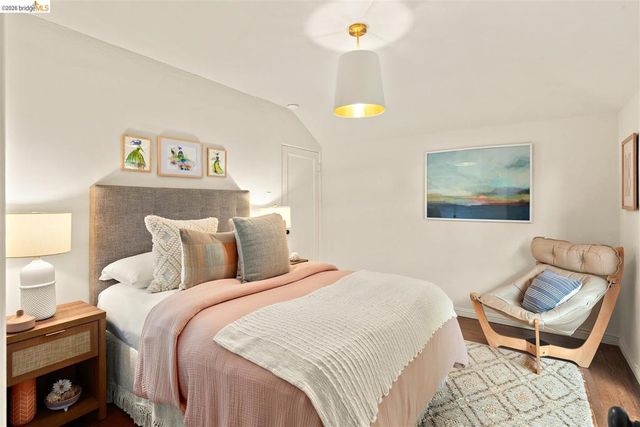 282 Grizzly Peak Blvd, Kensington, CA 94708