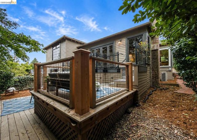 282 Grizzly Peak Blvd, Kensington, CA 94708