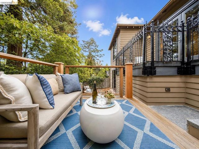 282 Grizzly Peak Blvd, Kensington, CA 94708