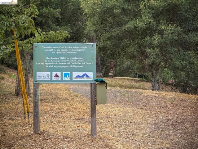 282 Grizzly Peak Blvd, Kensington, CA 94708